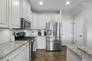 207 Noble Woods Dr, Moon/Crescent Twp, PA 15108 - Photo 15