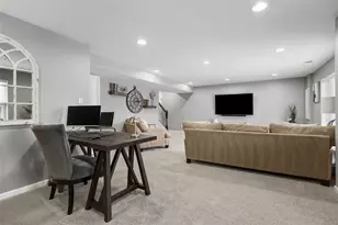 207 Noble Woods Dr, Moon/Crescent Twp, PA 15108 - Photo 35