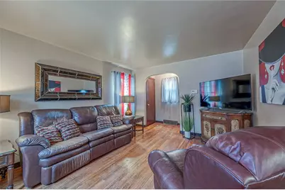5733 Madison Dr., Pittsburgh, PA 15147 - Photo 3