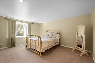 421 Oaklawn Dr, Pittsburgh, PA 15241 - Photo 33