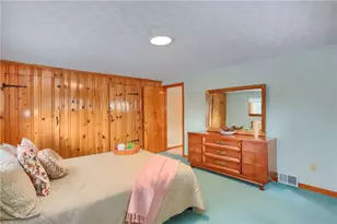 426 Bryan Dr, Findlay Township, PA 15108 - Photo 25