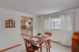 426 Bryan Dr, Findlay Township, PA 15108 - Photo 13