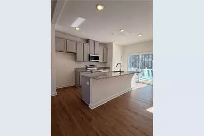 2002 Canterbury Dr #212D, Imperial, PA 15126 - Photo 3