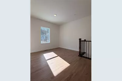 2002 Canterbury Dr #212D, Imperial, PA 15126 - Photo 5