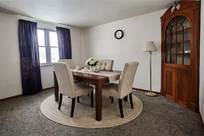 119 Springhouse Dr, Center Township, PA 16001 - Photo 9