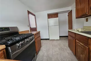 119 Springhouse Dr, Center Township, PA 16001 - Photo 13