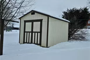 119 Springhouse Dr, Center Township, PA 16001 - Photo 29