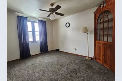 119 Springhouse Dr, Center Township, PA 16001 - Photo 9