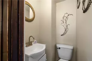 465 McKinley Ave, Washington, PA 15301 - Photo 13