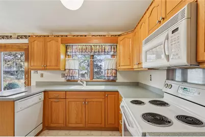 1423 8th St, Irwin, PA 15642 - Photo 9