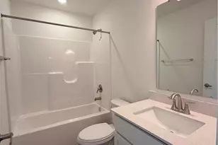 2004 Canterbury Dr, Imperial, PA 15126 - Photo 17