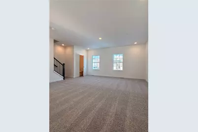 2004 Canterbury Dr #212C, Imperial, PA 15126 - Photo 9