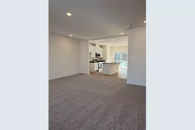 2004 Canterbury Dr #212C, Imperial, PA 15126 - Photo 7