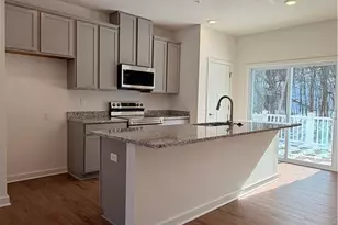 2006 Canterbury Dr, Imperial, PA 15126 - Photo 3