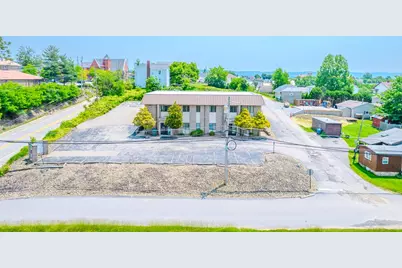 1027 W Main St, Mount Pleasant Township, PA 15666 - Photo 3