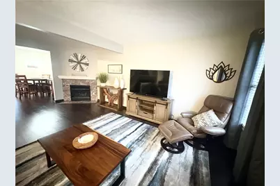 308 Brohios Dr, Center Township, PA 15061 - Photo 13