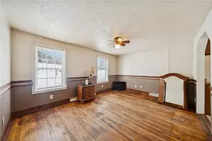 823 Arbor Ln, Mount Pleasant Township, PA 15666 - Photo 13