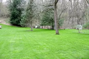 1132 Clifton Rd, Bethel Park, PA 15102 - Photo 17