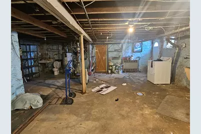 802 Harrison Ave, Jeannette, PA 15644 - Photo 17