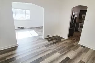 805 Laura Ave, West Mifflin, PA 15122 - Photo 9