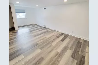 805 Laura Ave, West Mifflin, PA 15122 - Photo 21