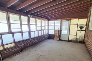 805 Laura Ave, West Mifflin, PA 15122 - Photo 33