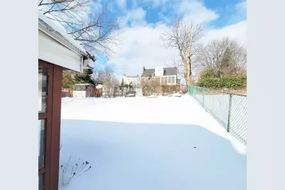 805 Laura Ave, West Mifflin, PA 15122 - Photo 35