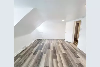 805 Laura Ave, West Mifflin, PA 15122 - Photo 27