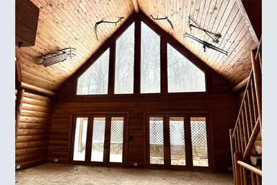 425 Pine Tract Rd, Center Township, PA 16061 - Photo 7