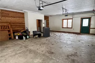 425 Pine Tract Rd, Center Township, PA 16061 - Photo 35