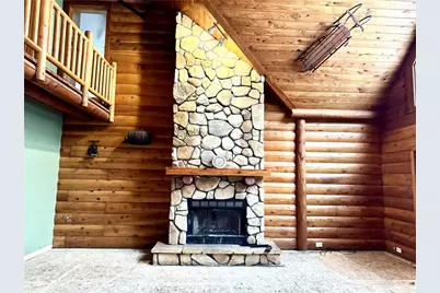 425 Pine Tract Rd, Center Township, PA 16061 - Photo 5