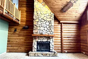 425 Pine Tract Rd, Center Township, PA 16061 - Photo 5