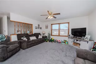 306 Pleasant View Dr, East Franklin Township, PA 16201 - Photo 23