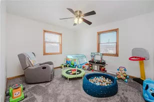 306 Pleasant View Dr, East Franklin Township, PA 16201 - Photo 17