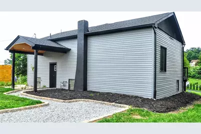 2040 Constitution Blvd, Elizabeth Twp/Boro, PA 15135 - Photo 9