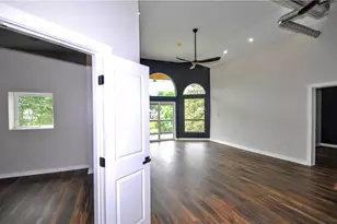 2040 Constitution Blvd, Elizabeth Twp/Boro, PA 15135 - Photo 23