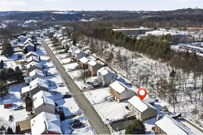 511 Cresthaven Dr, Pittsburgh, PA 15239 - Photo 39