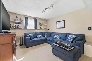 511 Cresthaven Dr, Pittsburgh, PA 15239 - Photo 29