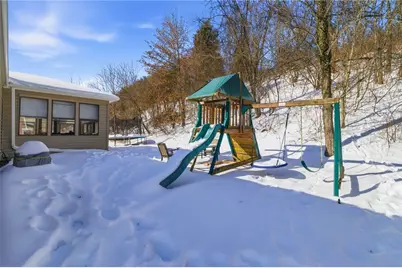 511 Cresthaven Dr, Pittsburgh, PA 15239 - Photo 35