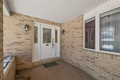 230 Roebling Dr, Saxonburg Boro, PA 16056 - Photo 3