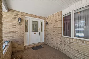 230 Roebling Dr, Saxonburg Boro, PA 16056 - Photo 3