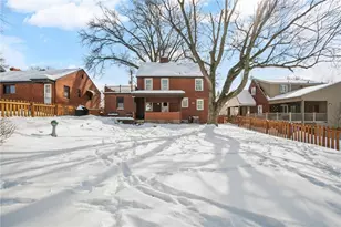 49 Pocono Dr, Green Tree, PA 15220 - Photo 39