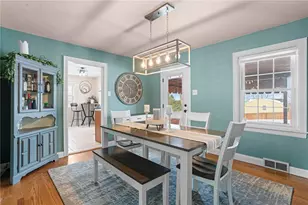 49 Pocono Dr, Green Tree, PA 15220 - Photo 11