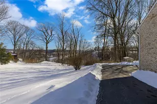 118 Rivercrest Dr, Moon/Crescent Twp, PA 15108 - Photo 23