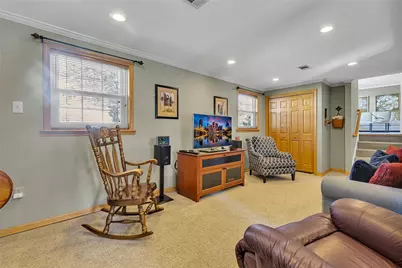 118 Rivercrest Dr, Moon/Crescent Twp, PA 15108 - Photo 17