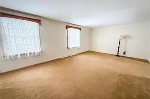 204 Bluegrass Dr, Twp of But SE, PA 16001 - Photo 19