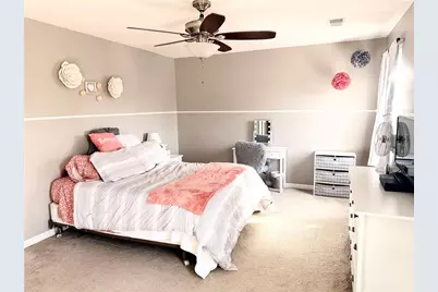 313 Fairgate Dr, Pine Township, PA 15090 - Photo 11