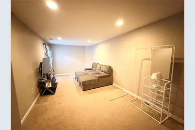 313 Fairgate Dr, Pine Township, PA 15090 - Photo 19