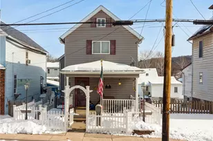 318 S 4th, Youngwood, PA 15697 - Photo 1