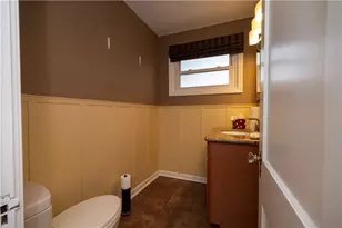 979 Seventh St, Beaver, PA 15009 - Photo 19